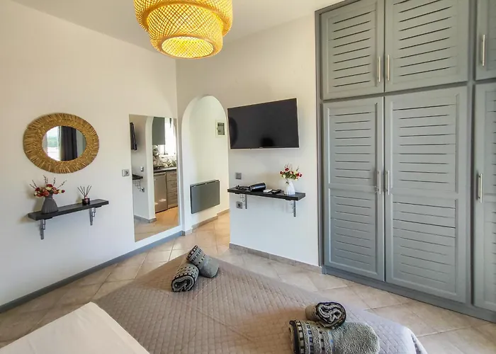 Athos * مدينة سكياثوس